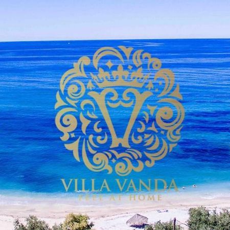 Villa Vanda ลีเกีย ภายนอก รูปภาพ