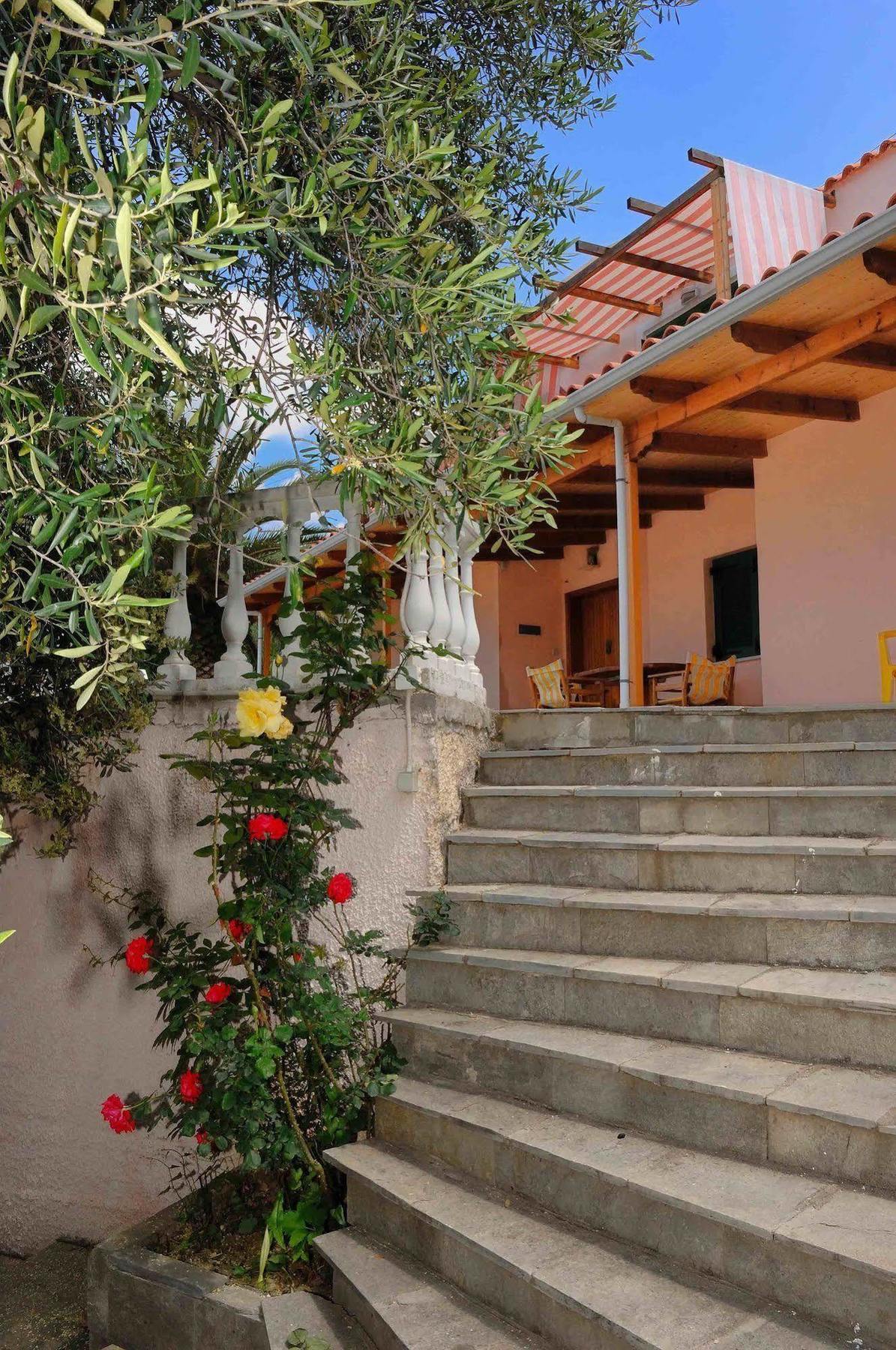 Villa Vanda ลีเกีย ภายนอก รูปภาพ